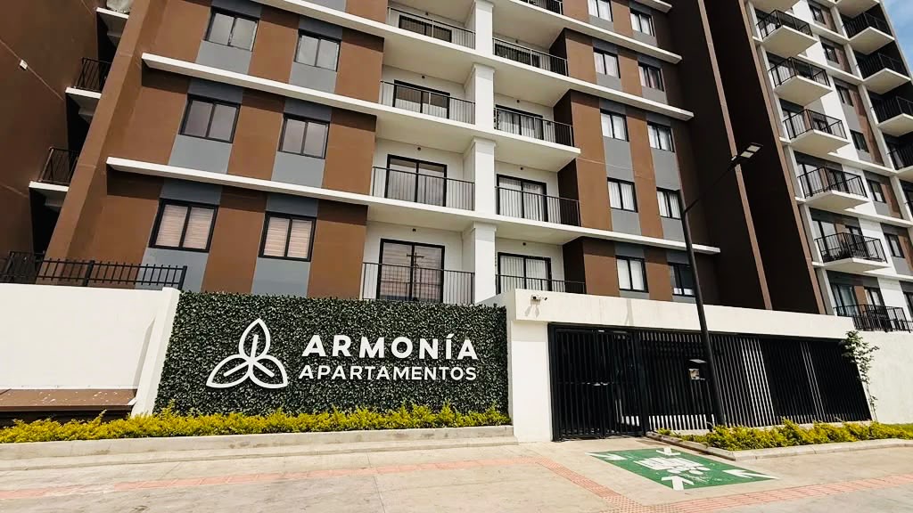 Foto de 🏡 APARTAMENTO EN RENTA – EDIFICIO ARMONÍA | NIVEL ALTO | VISTA A LOS VOLCANES