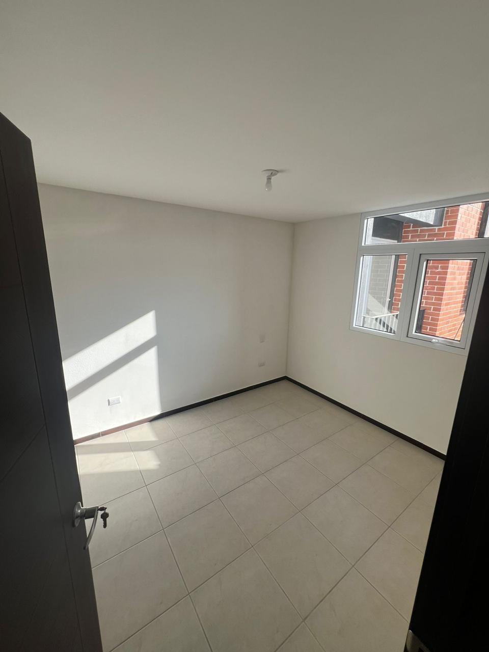 Miniatura 5 de 🏡 APARTAMENTO EN RENTA 2 HABITACIONES – PARQUE SAN JORGE, ZONA 11
