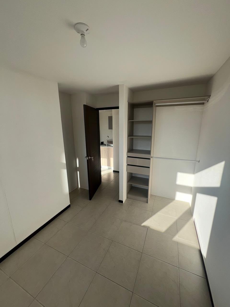 Miniatura 9 de 🏡 APARTAMENTO EN RENTA 2 HABITACIONES – PARQUE SAN JORGE, ZONA 11
