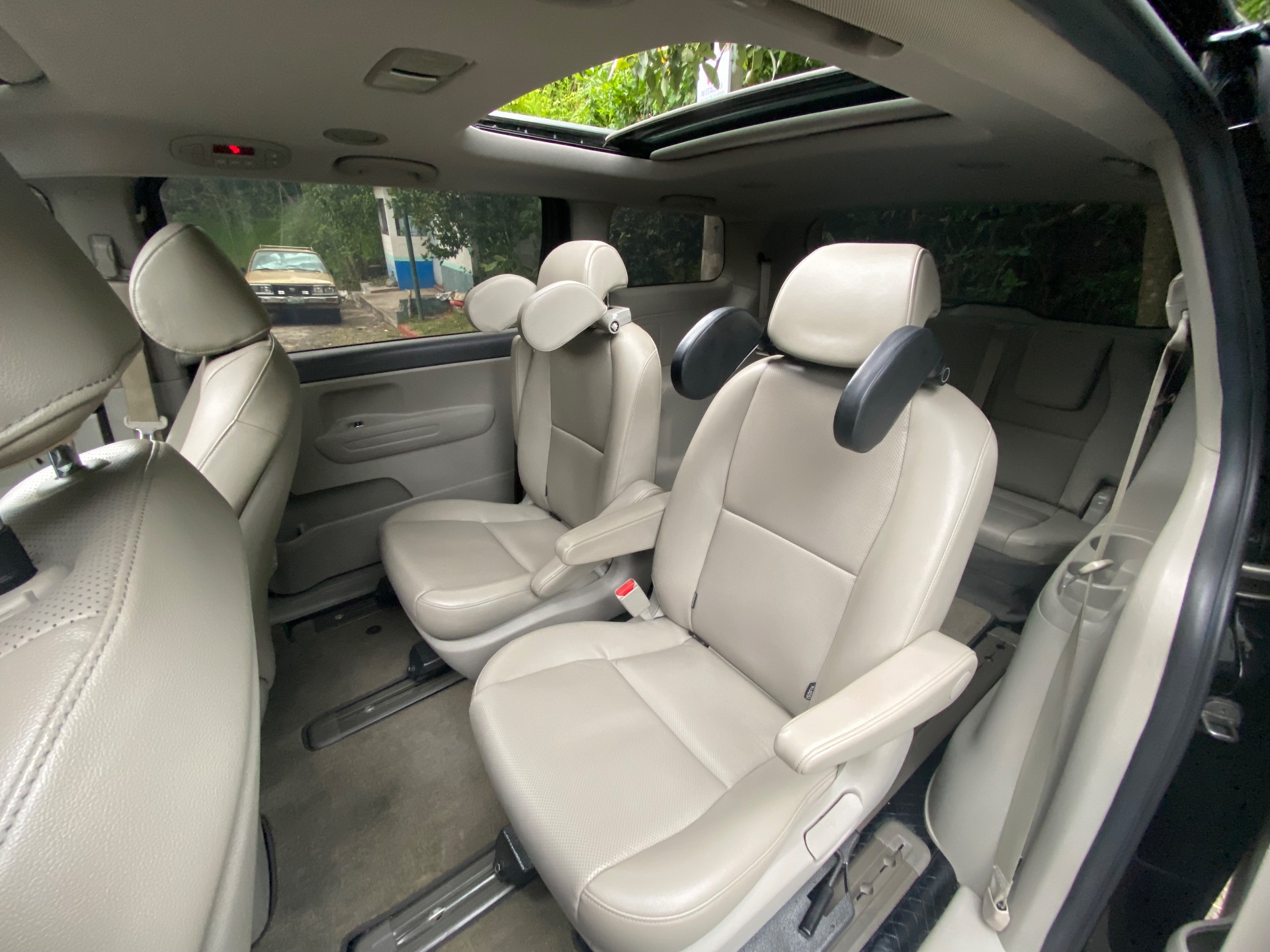 Miniatura 8 de Kia Carnival 2016