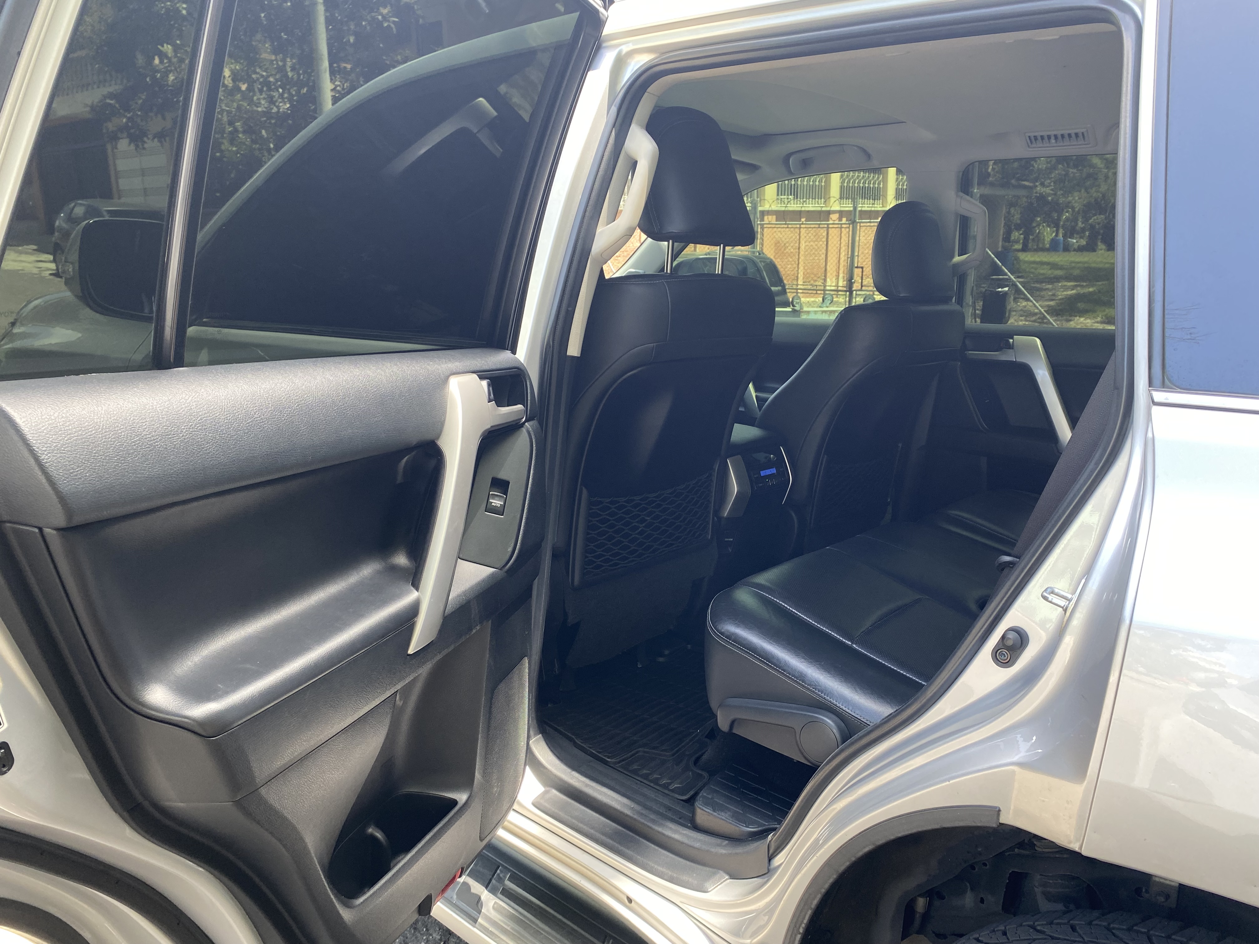 Miniatura 9 de Toyota Land Cruiser Prado VX 2020