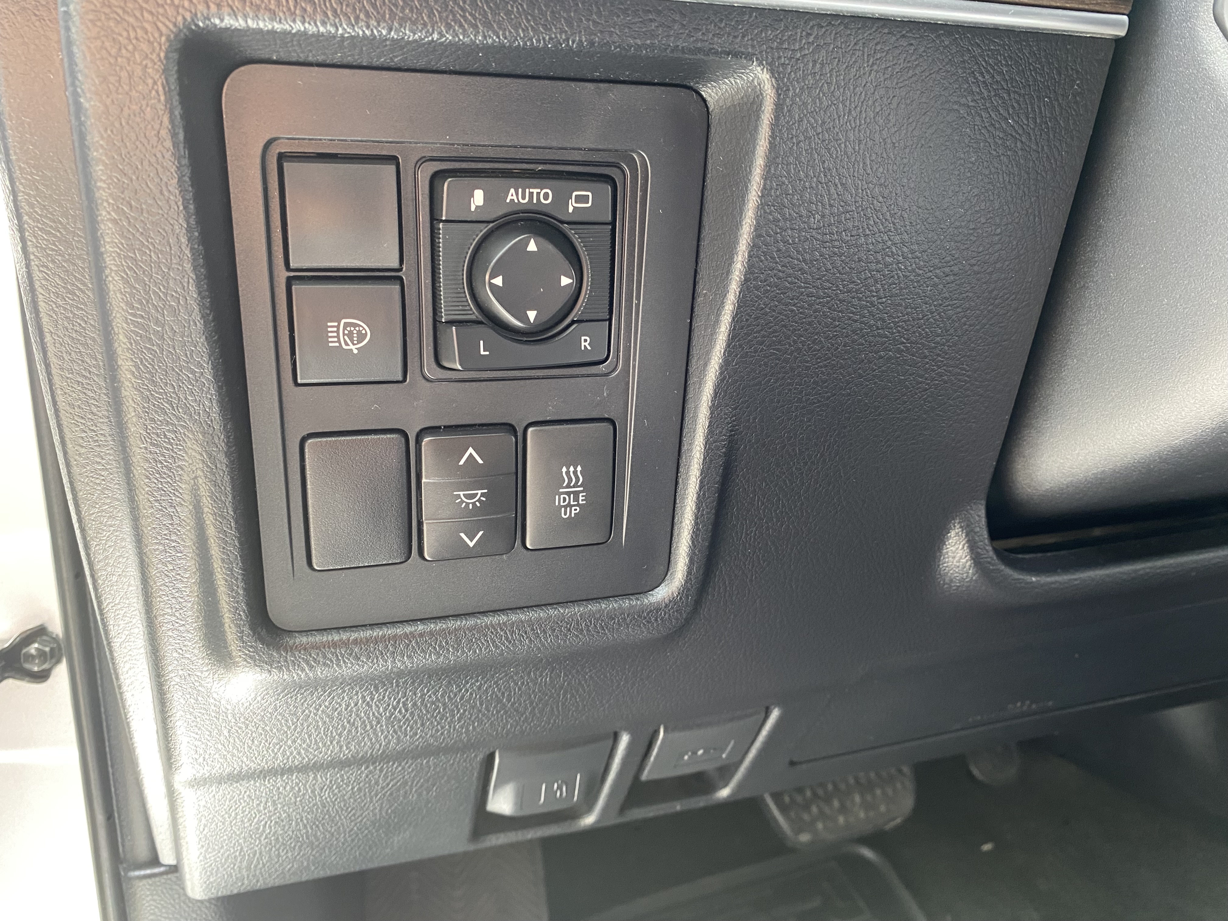 Miniatura 14 de Toyota Land Cruiser Prado VX 2020