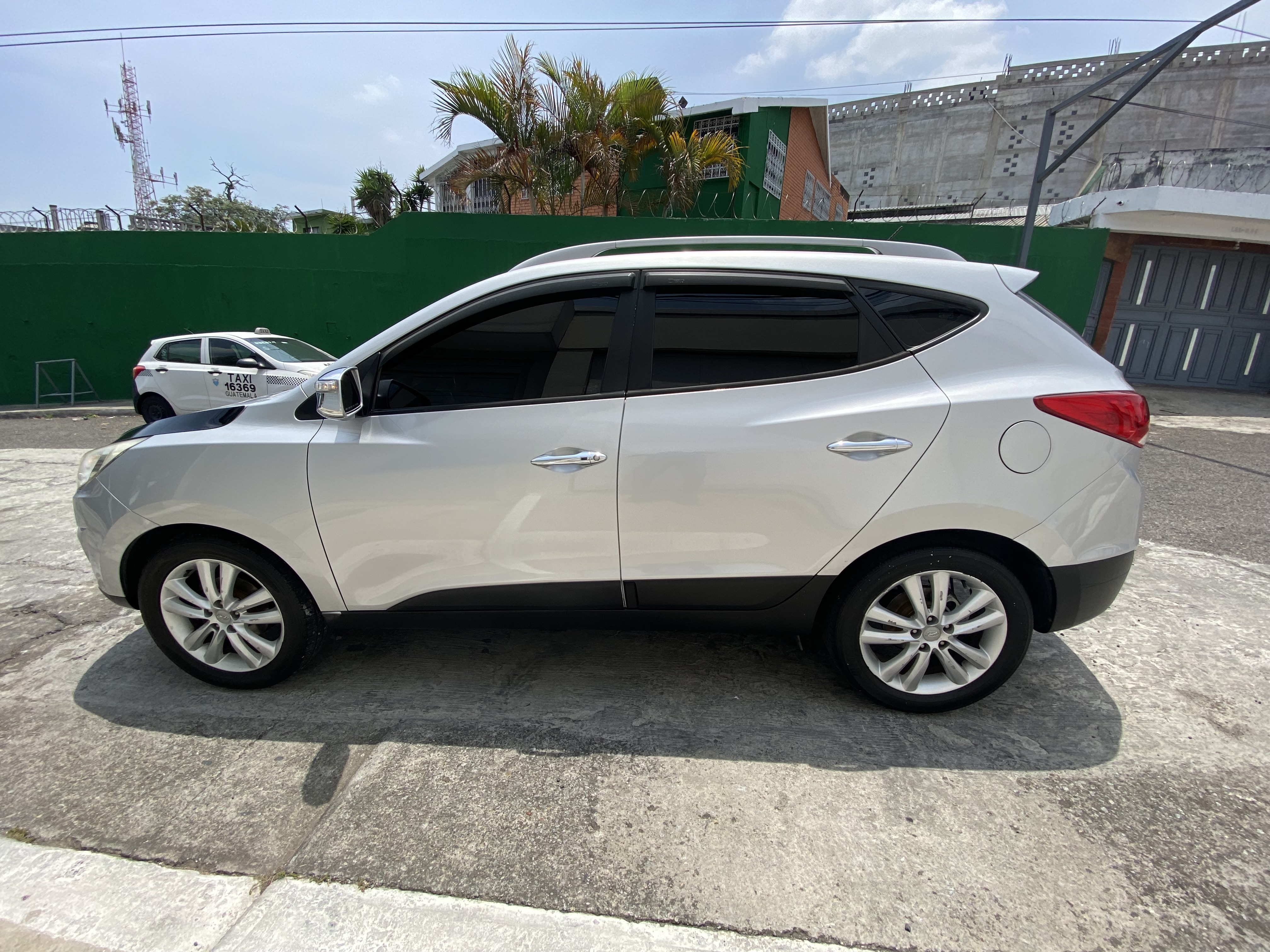 Miniatura 4 de Hyundai Certificada Tucson LX 20 2010